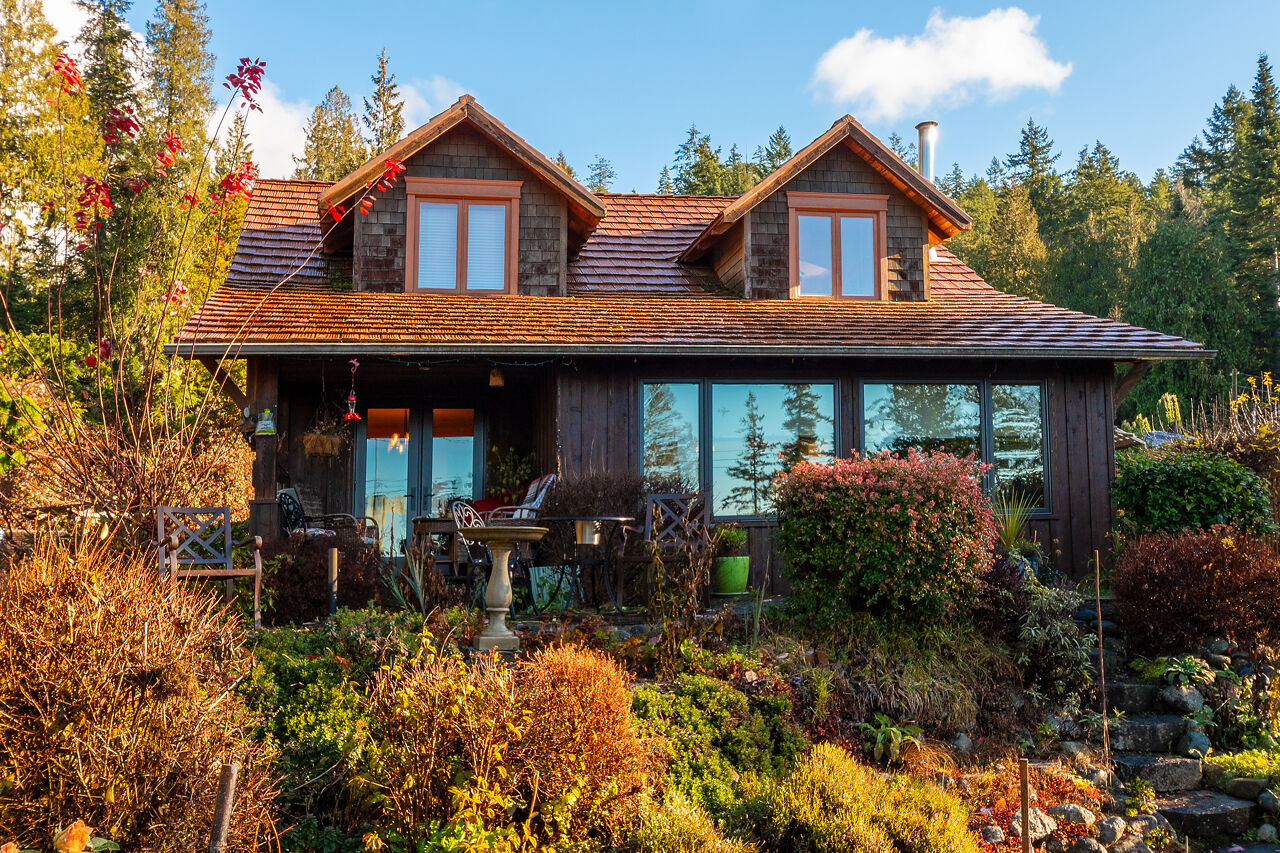 1743 Bowen Bay Road BOWEN HOMES