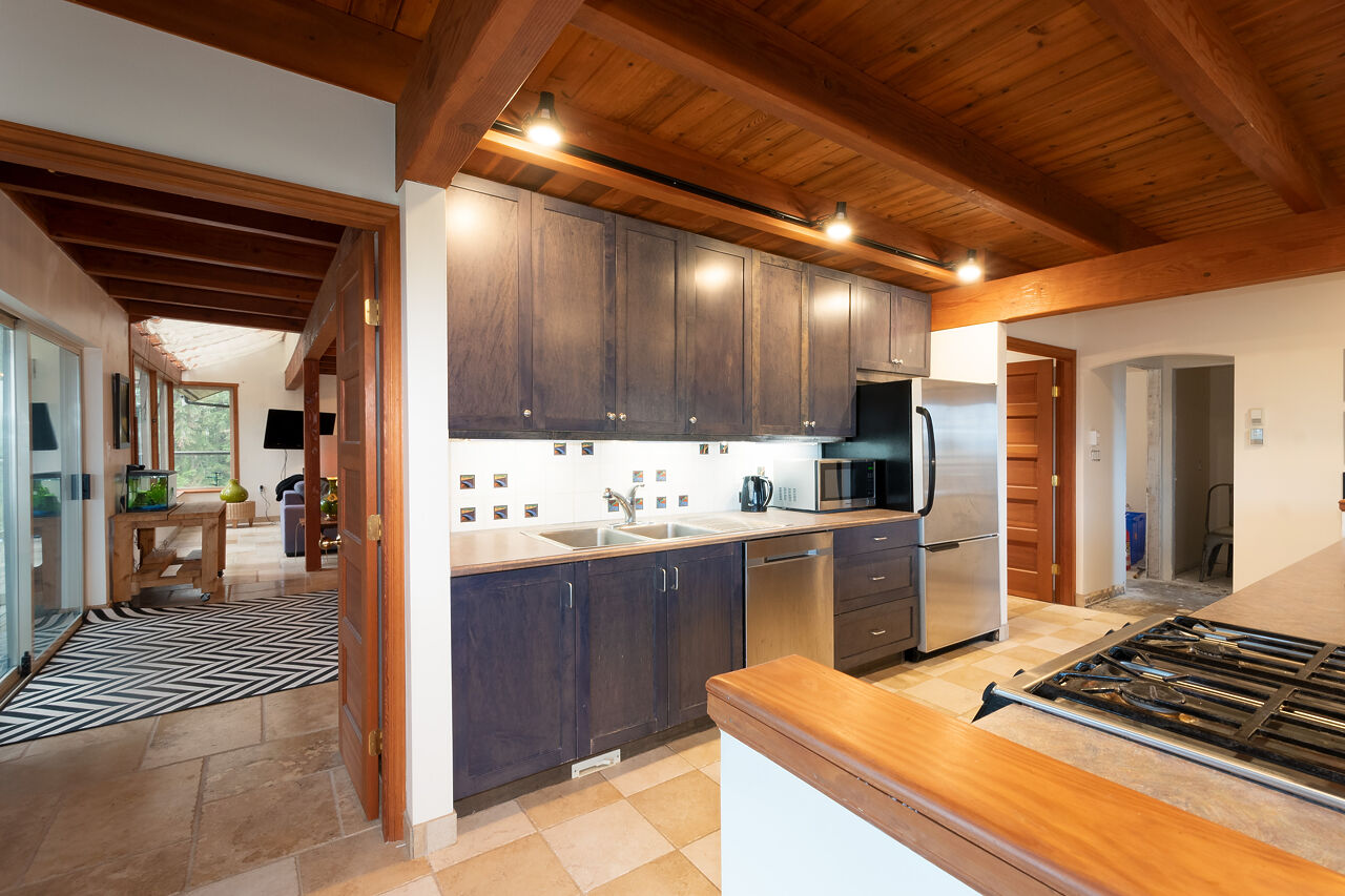 1743 Bowen Bay Road BOWEN HOMES