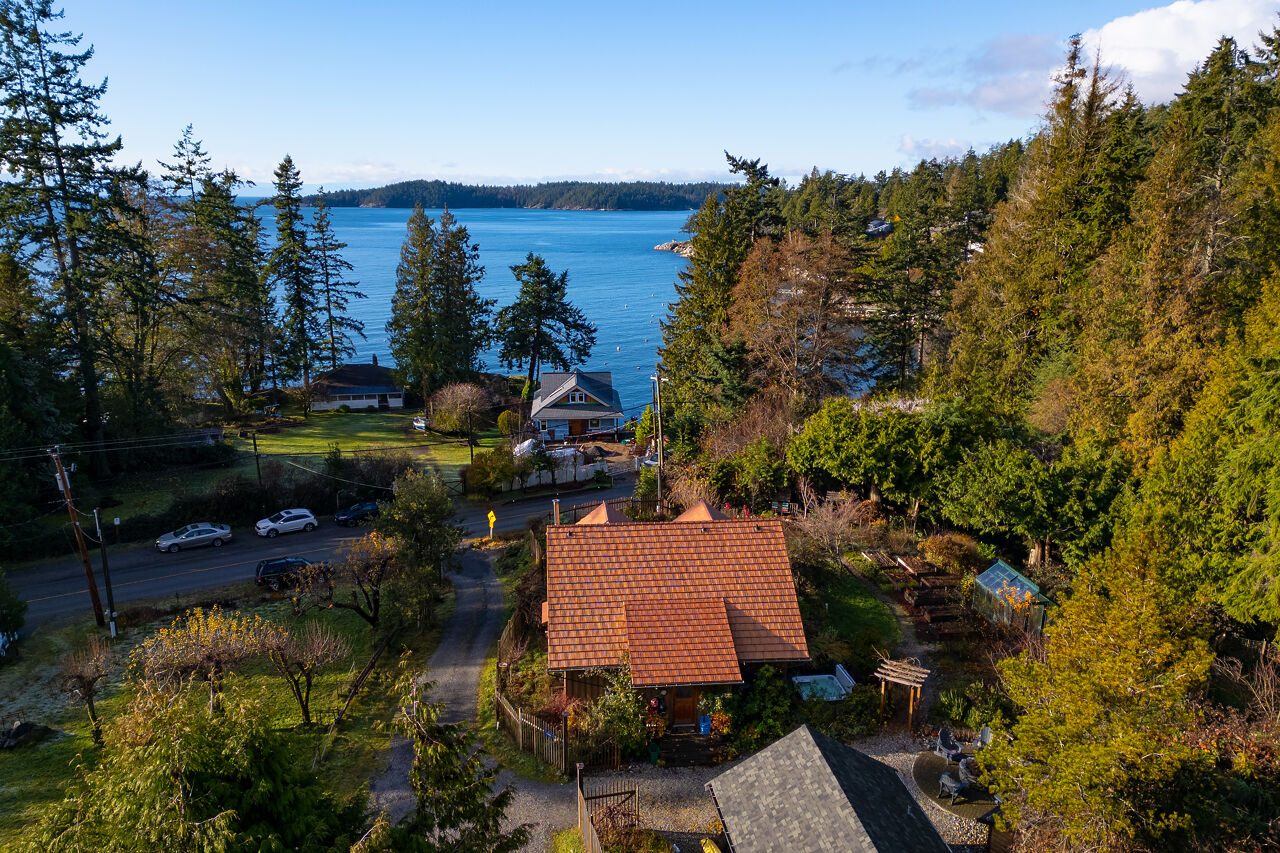 1743 Bowen Bay Road BOWEN HOMES
