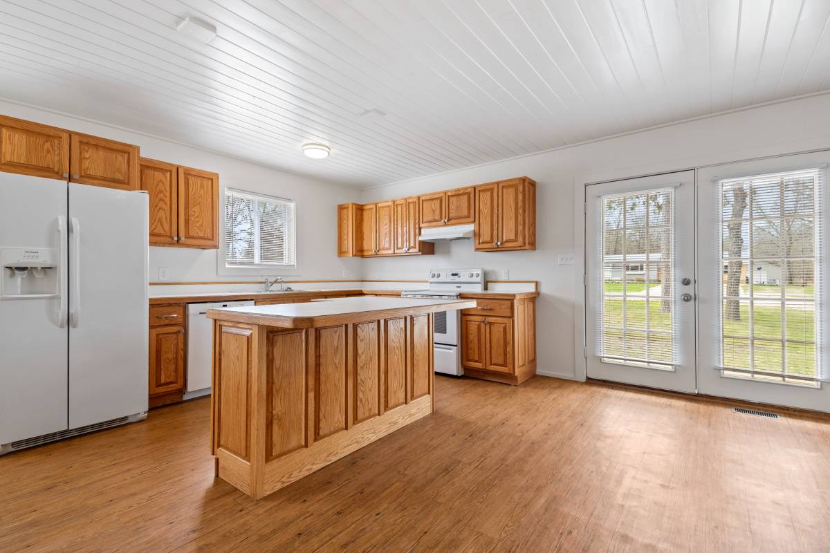 "4354 Kateri Lane Indian River, Michigan 1,600"