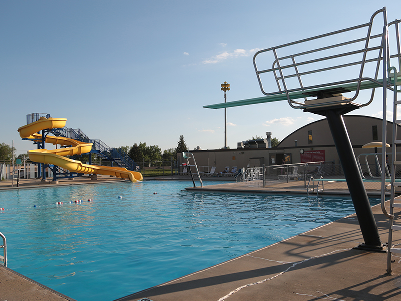 Rouzie Recreation Center / Outdoor Pool Bowman North Dakota