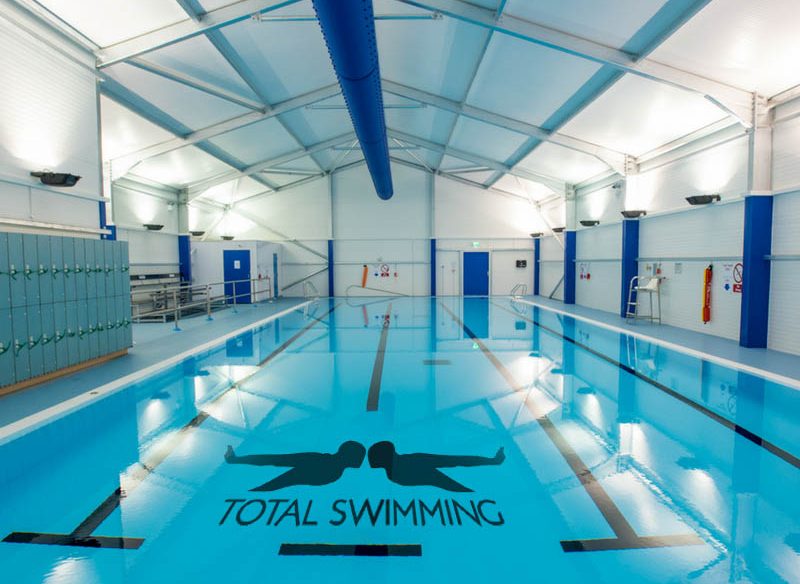 Total Swimming. A splashing Launch! Box Architects