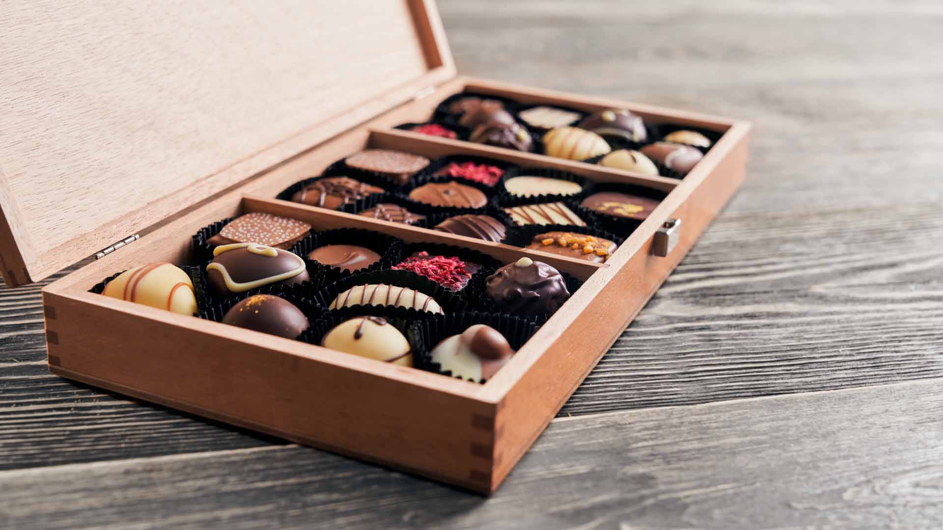 No 1CUSTOM GIFT BOX UAEBOXARTGIFT BOX COMPANY