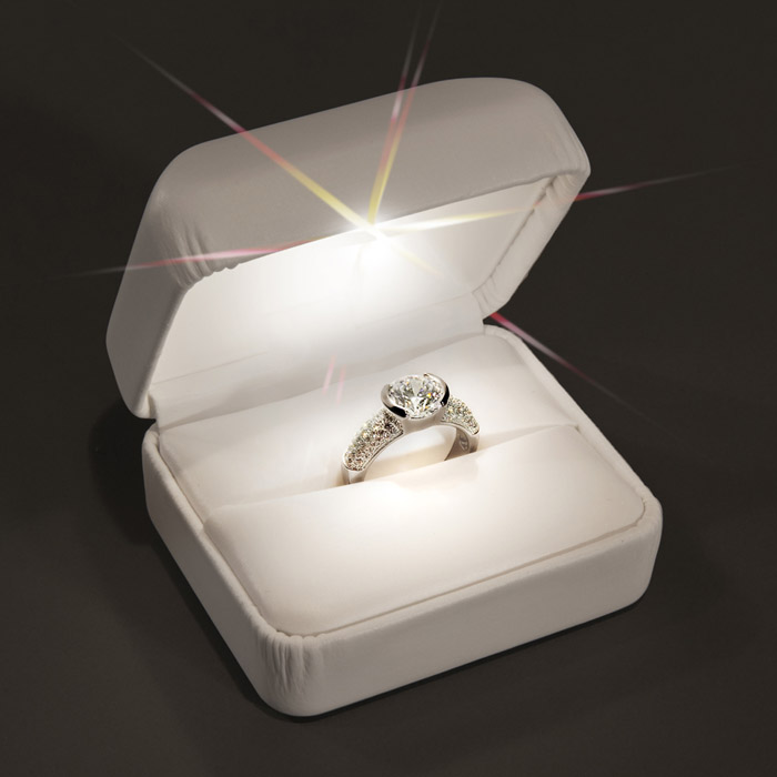 Maldives Lighted Ring Box Box Brokers Group