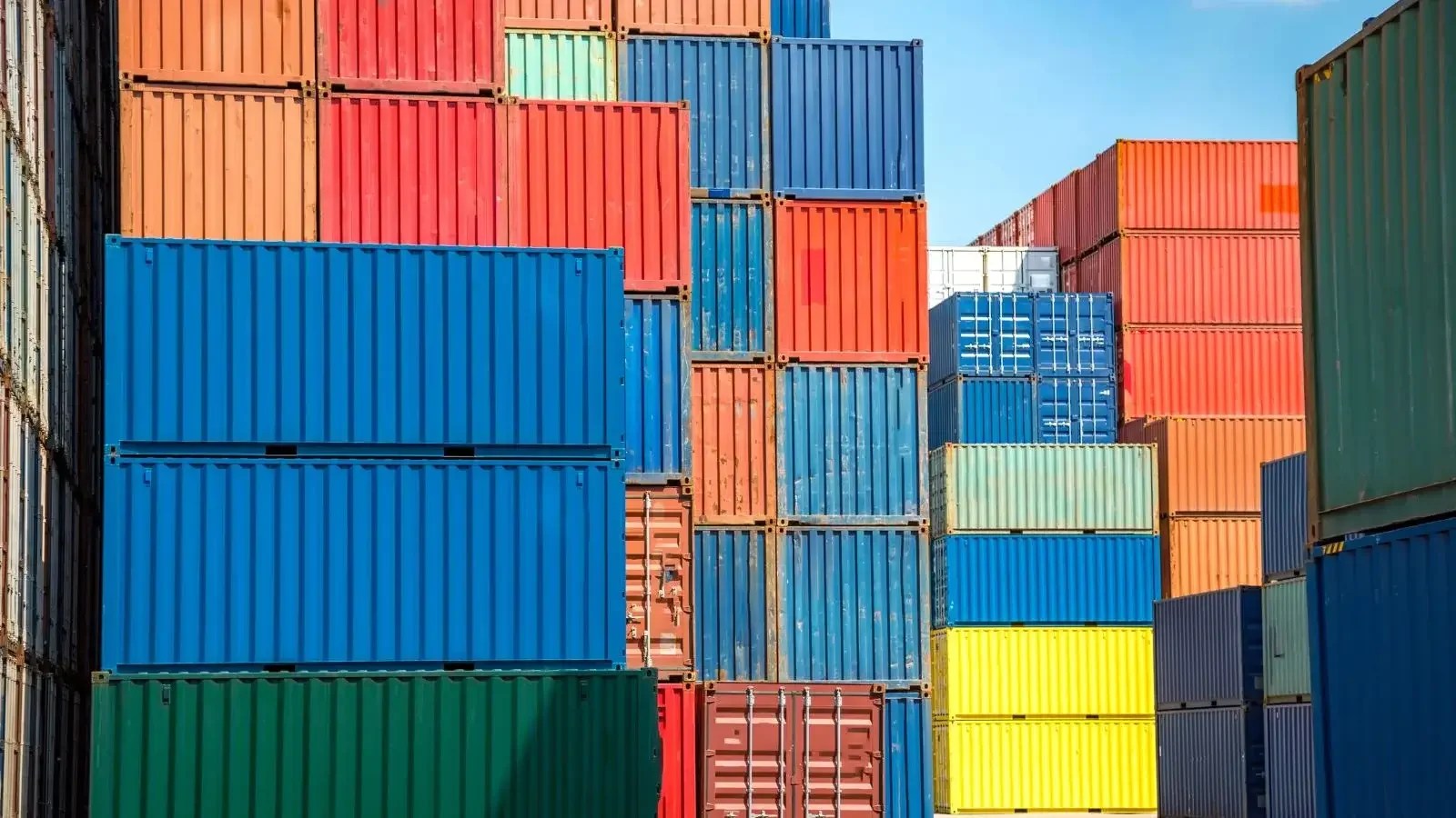 How to Secure Your Shipping Container Container Guides & Resources Boxhub
