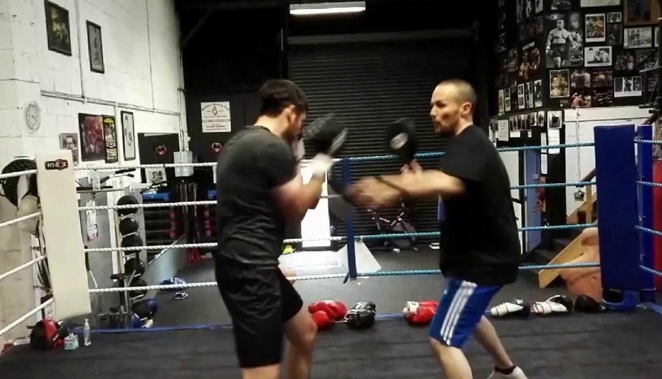 Boxing Paddles Vs Pads What To Use For Training Boxing Addicts