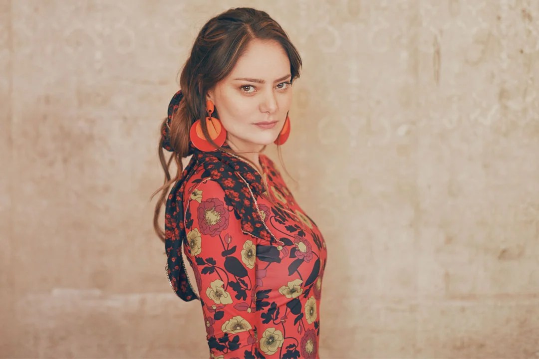 maria mulata“velo que bonito”primer sencillo navidad nuestra