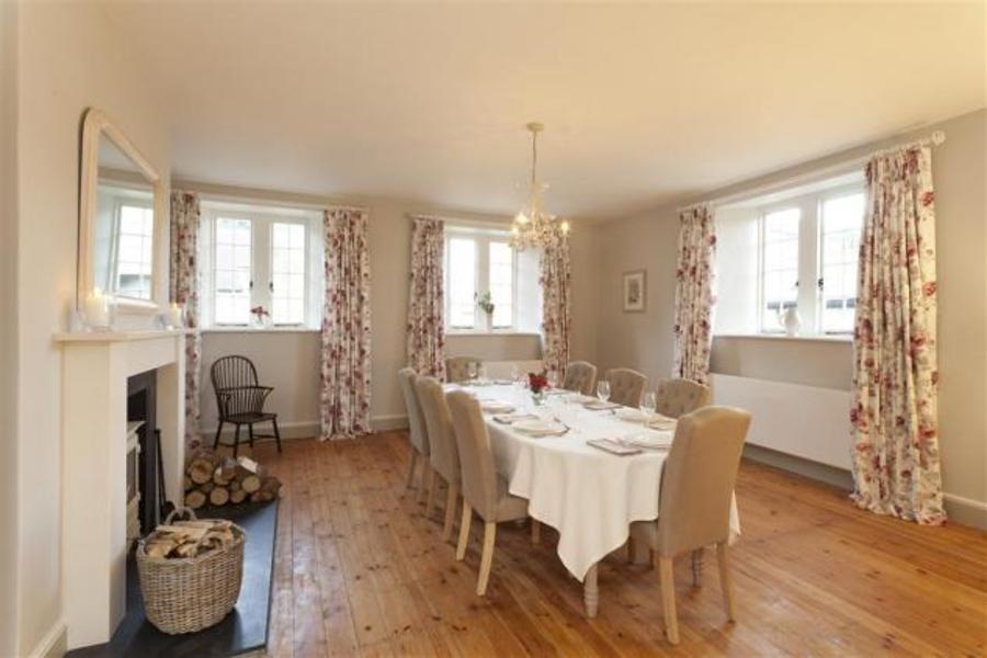 Barton Farmhouse Entrance Images The Barton Estate, Isle of Wight