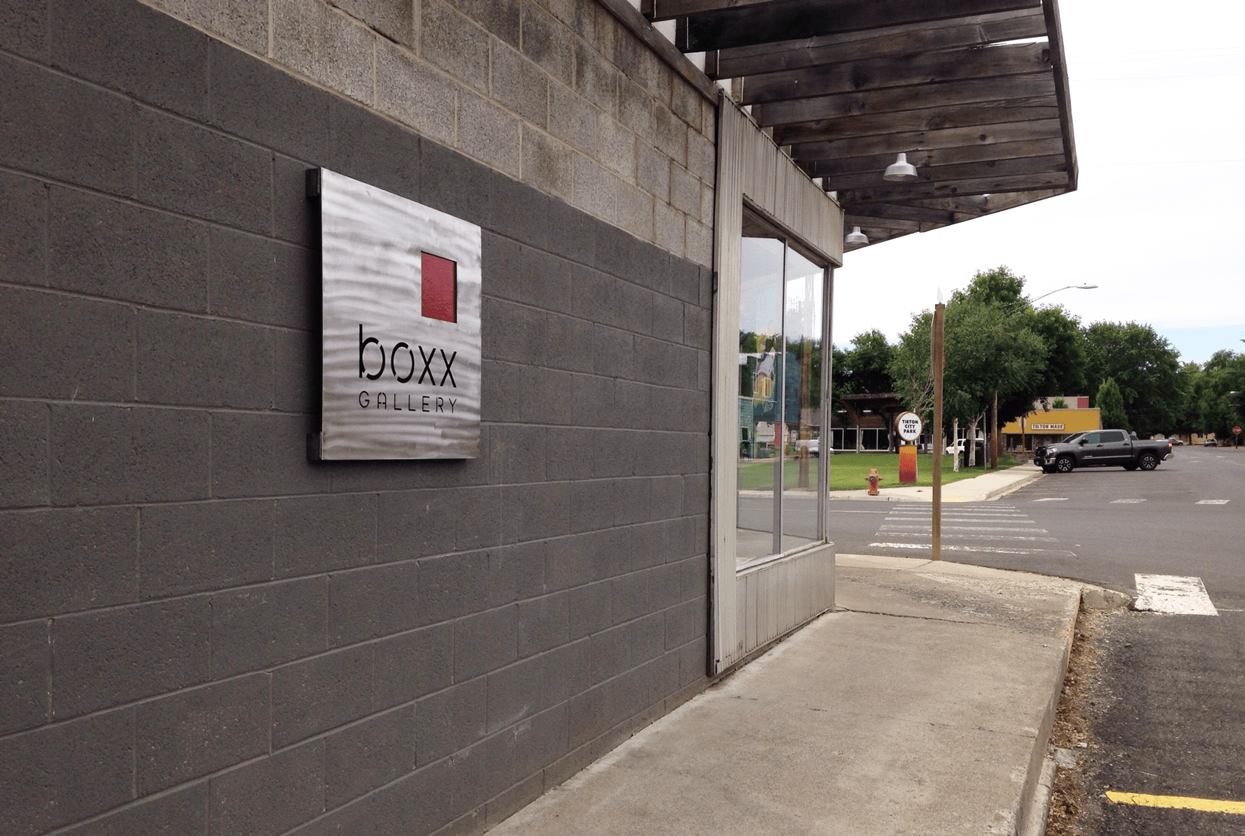 About Boxx Gallery Open Saturdays 114 Tieton, WA Yakima, WA