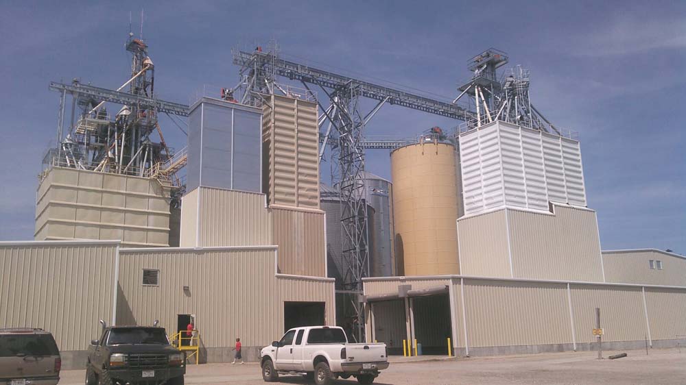 Farmers Ranchers Coop Ainsworth NE New Feedmill and Bagging Line