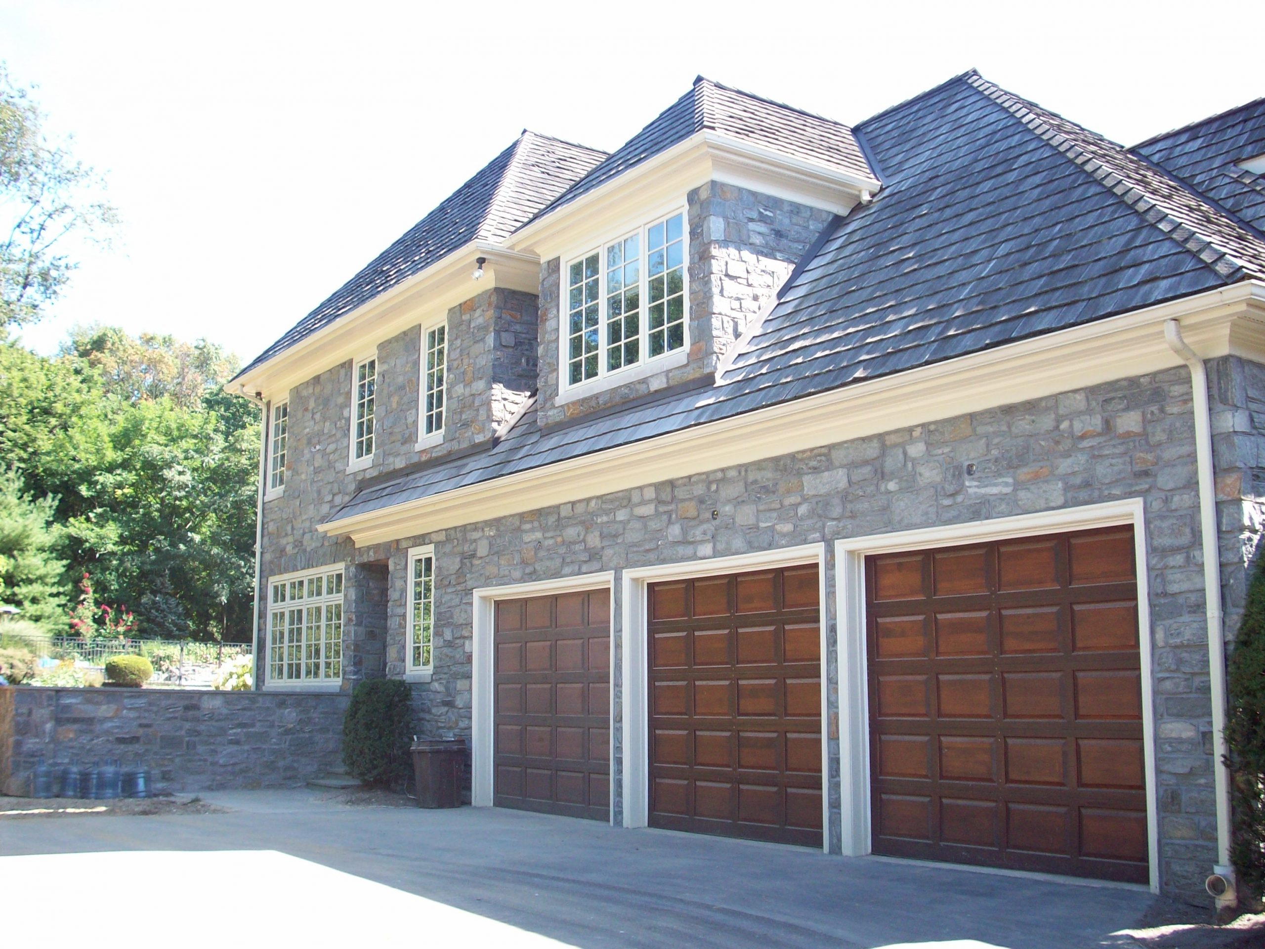 2″ REAL STONE ON HOUSE IDLEWILD RD, GLADWYNE Residential & Commercial Construction Newtown