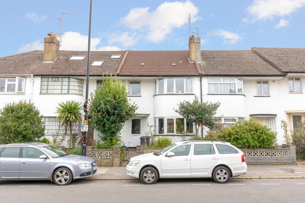 Three Bedroom House For Rent in Crouch End N8 Bracewells