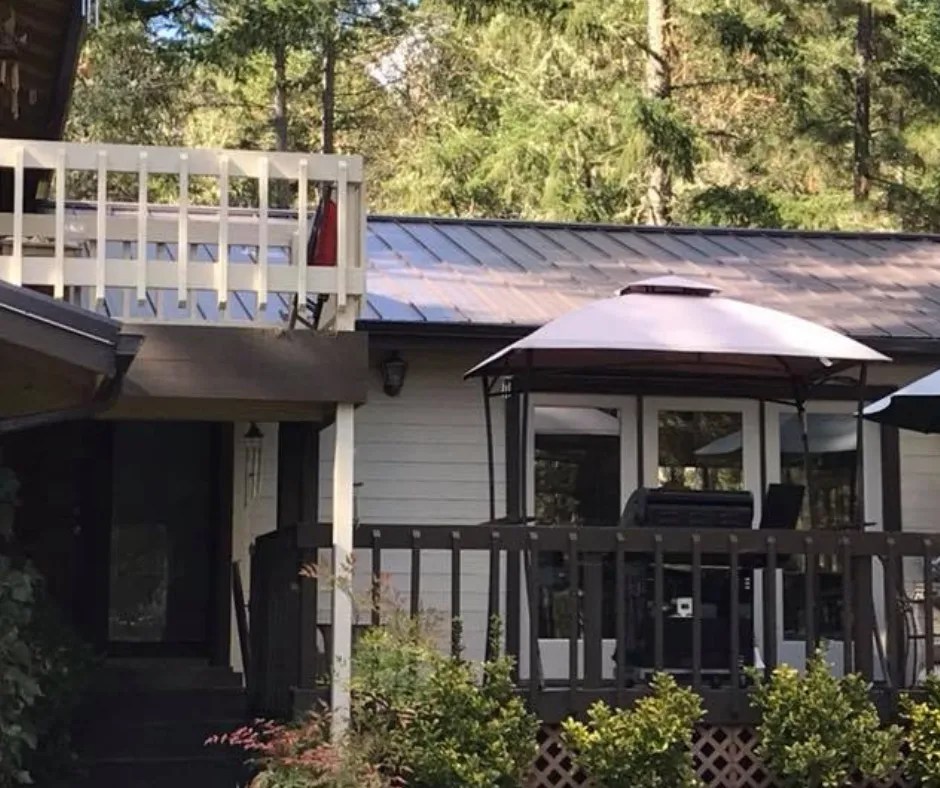 Metal Roof Company Brad Fox Roofing 1 in Grants Pass, Oregon