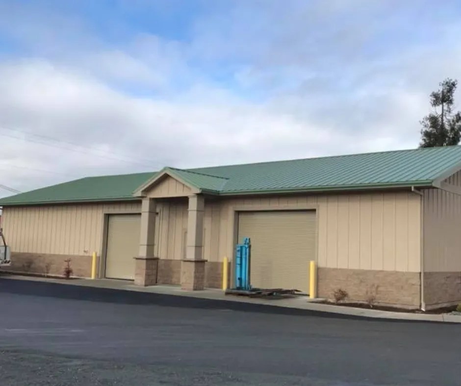 Metal Roof Company Brad Fox Roofing 1 in Grants Pass, Oregon