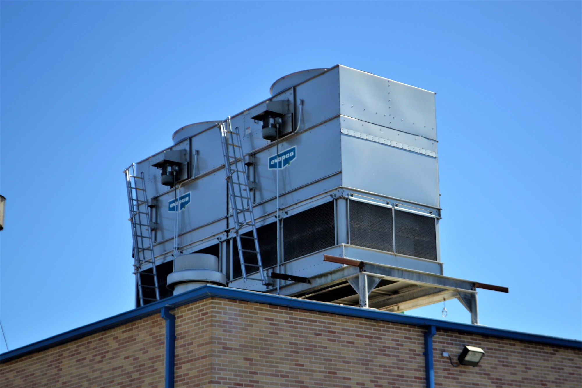 Commercial Air Conditioning 4 Important AC Maintenance Tips Bradgate Climate Control