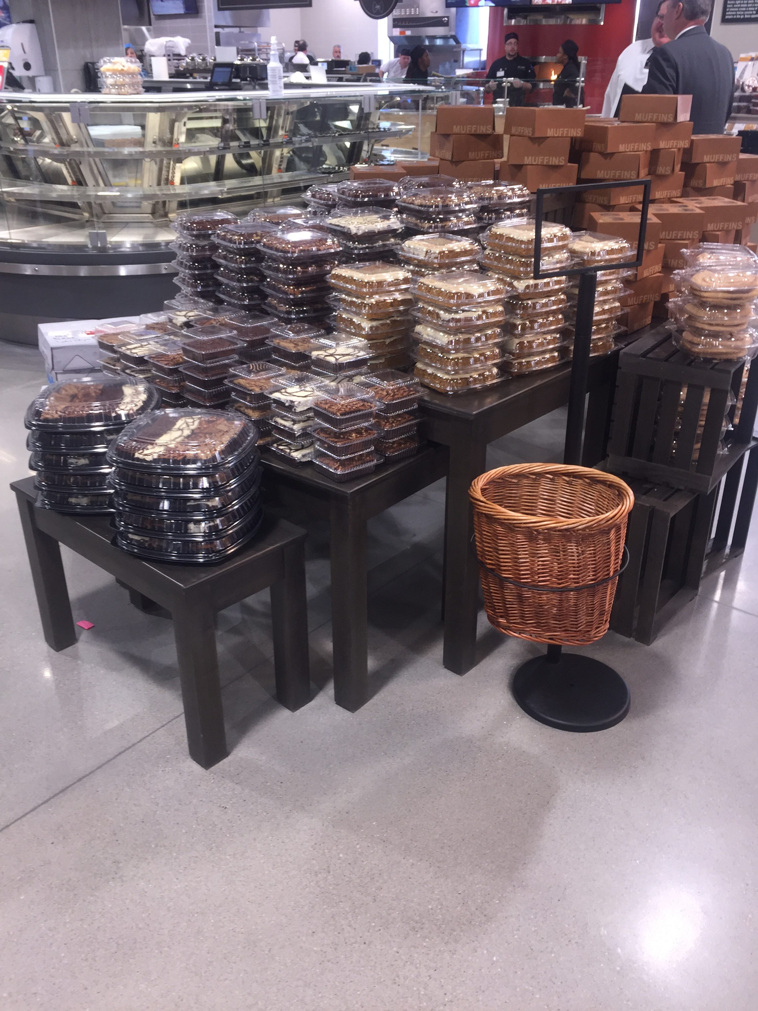 Nesting Tables (3) With Solid Wood Top Floral Displays Retail Display