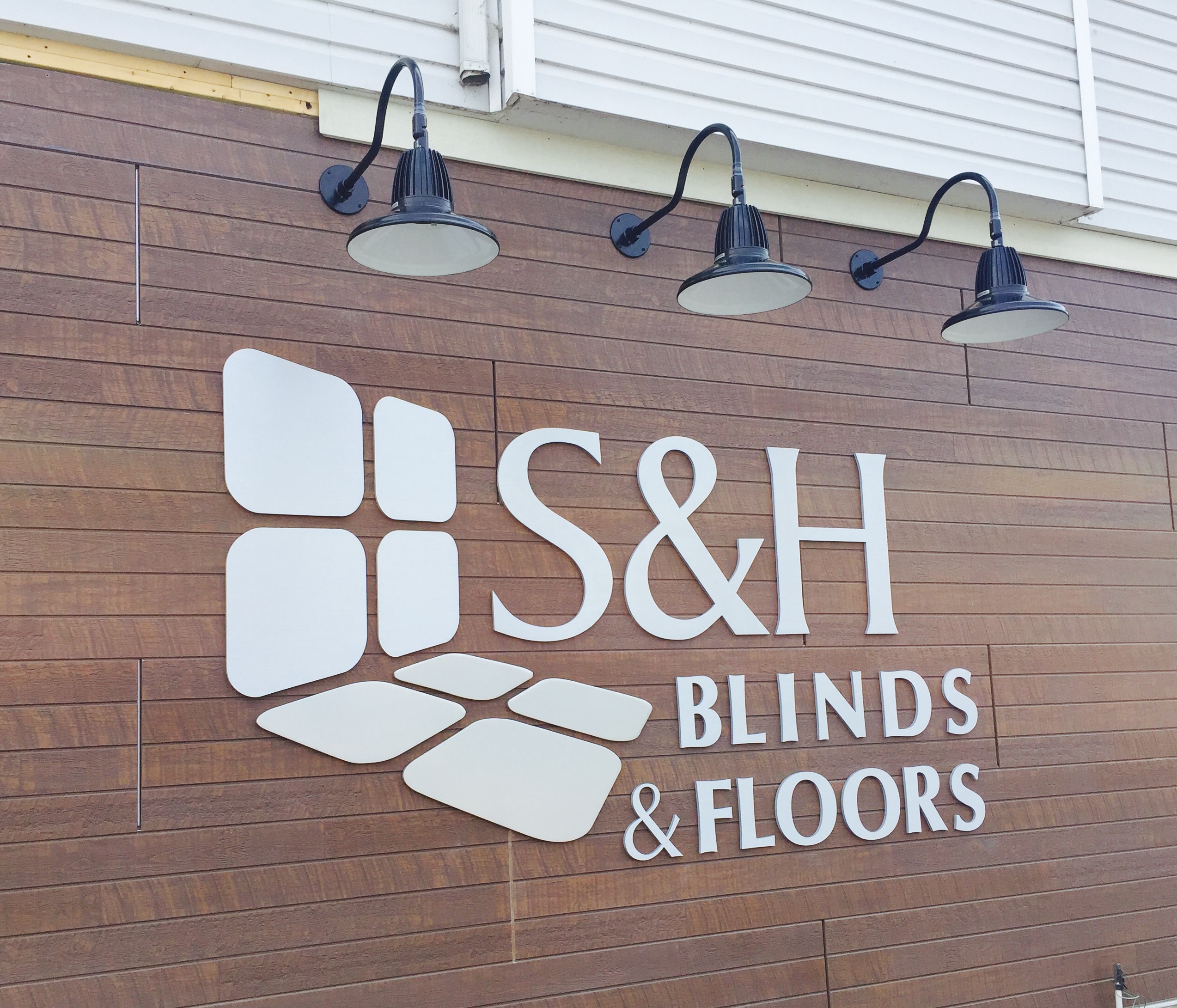 S&H Blinds & Floors Sandusky, Ohio Sign Company, Maintenance & LED