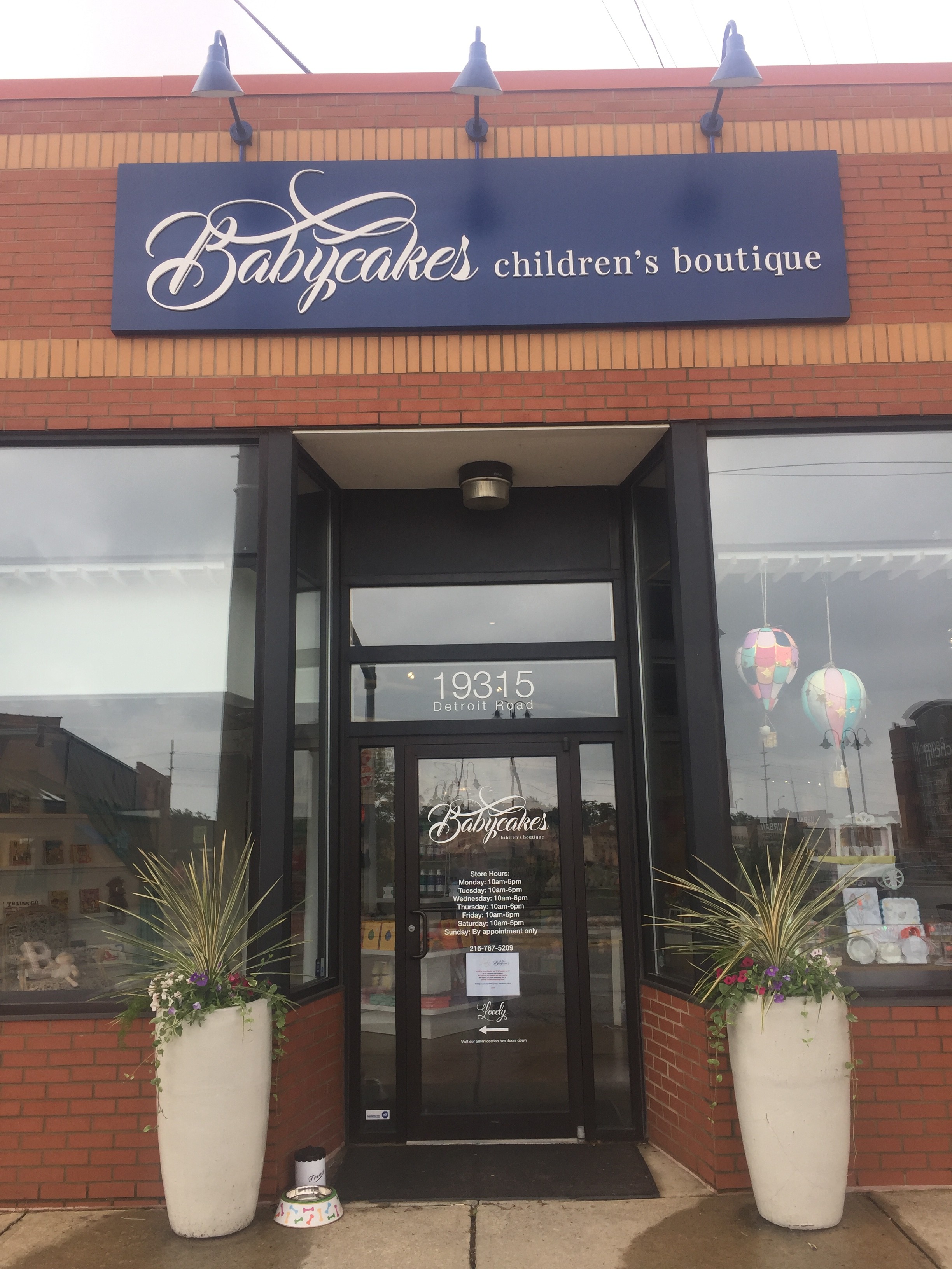 Babycakes Children's Boutique Sandusky, Ohio Sign Company