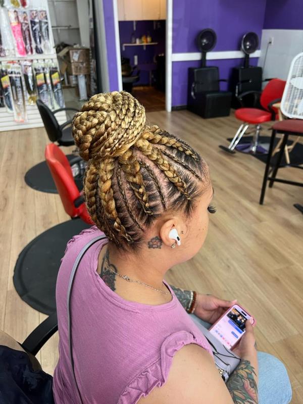 Houston hair braiding - Hair salon near me, Ummiah Braiding 