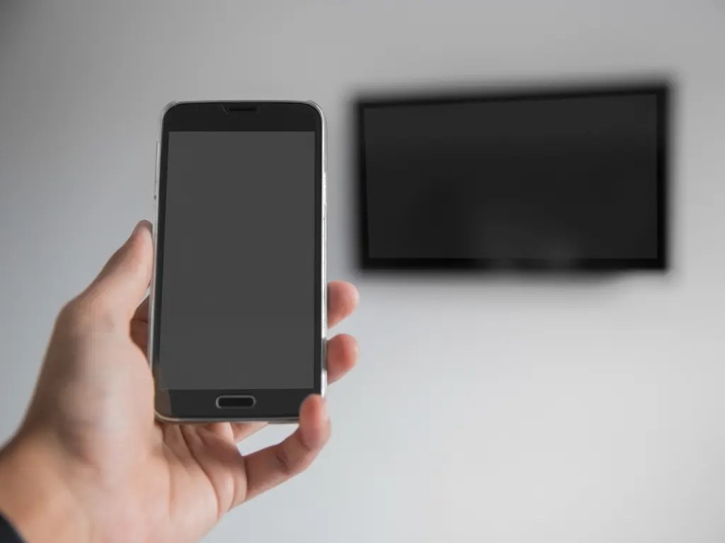 How to Connect a Phone to LG TV using USB? (2023 Guide) brainyhousing