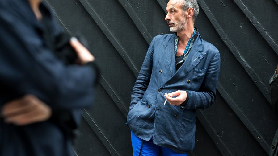 Двубортный пиджак для мужского стиля smart casual