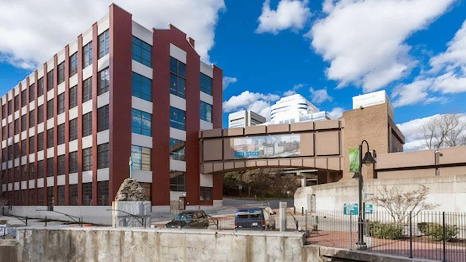 The Locks Apartments Branch Builds