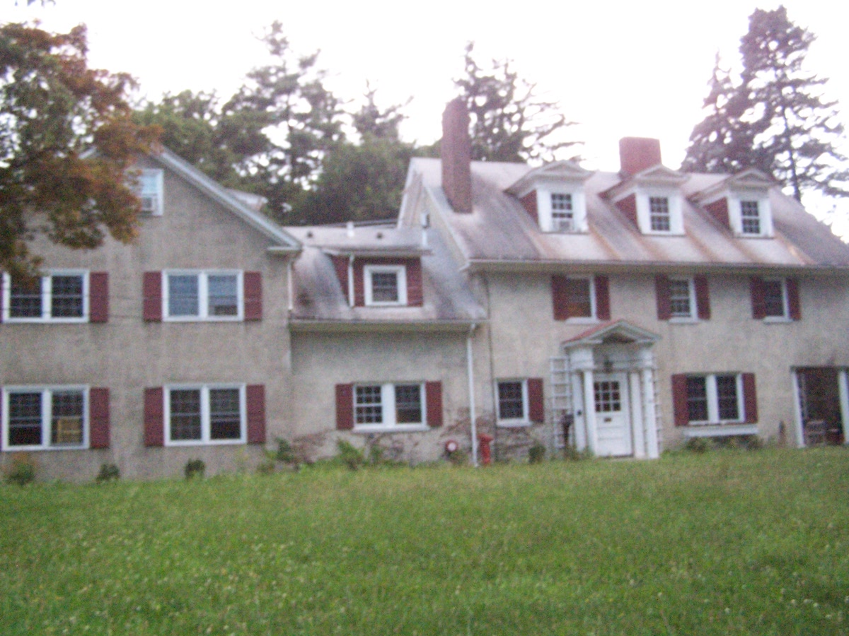 cayuga heights Ithacating in Cornell Heights