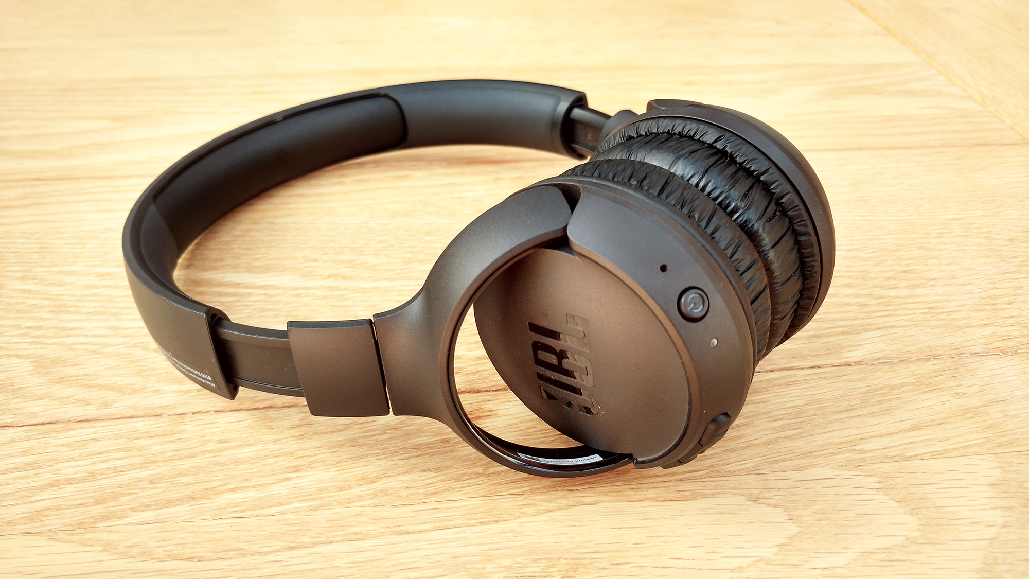 JBL TUNE 500BT Headphones Brandon King Design