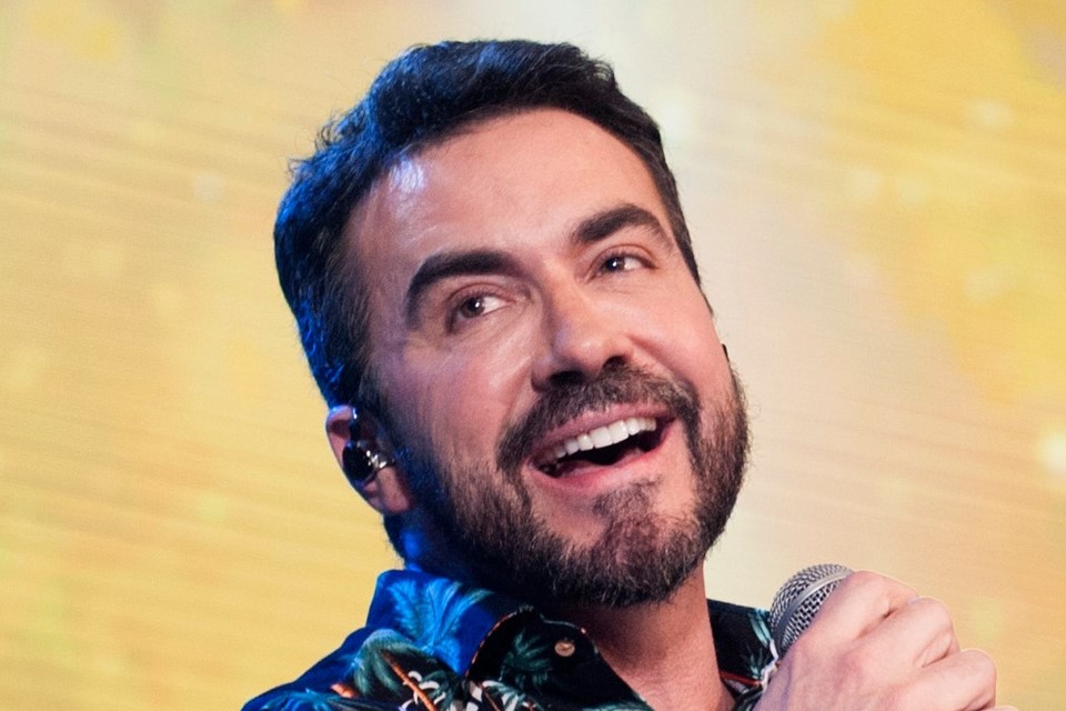 Padre Fábio de Melo faz tatuagem e rebate críticas 'Já fui preconceituoso' Após fazer tatuagem, Padre Fábio de Melo surge de visual novo Brasil