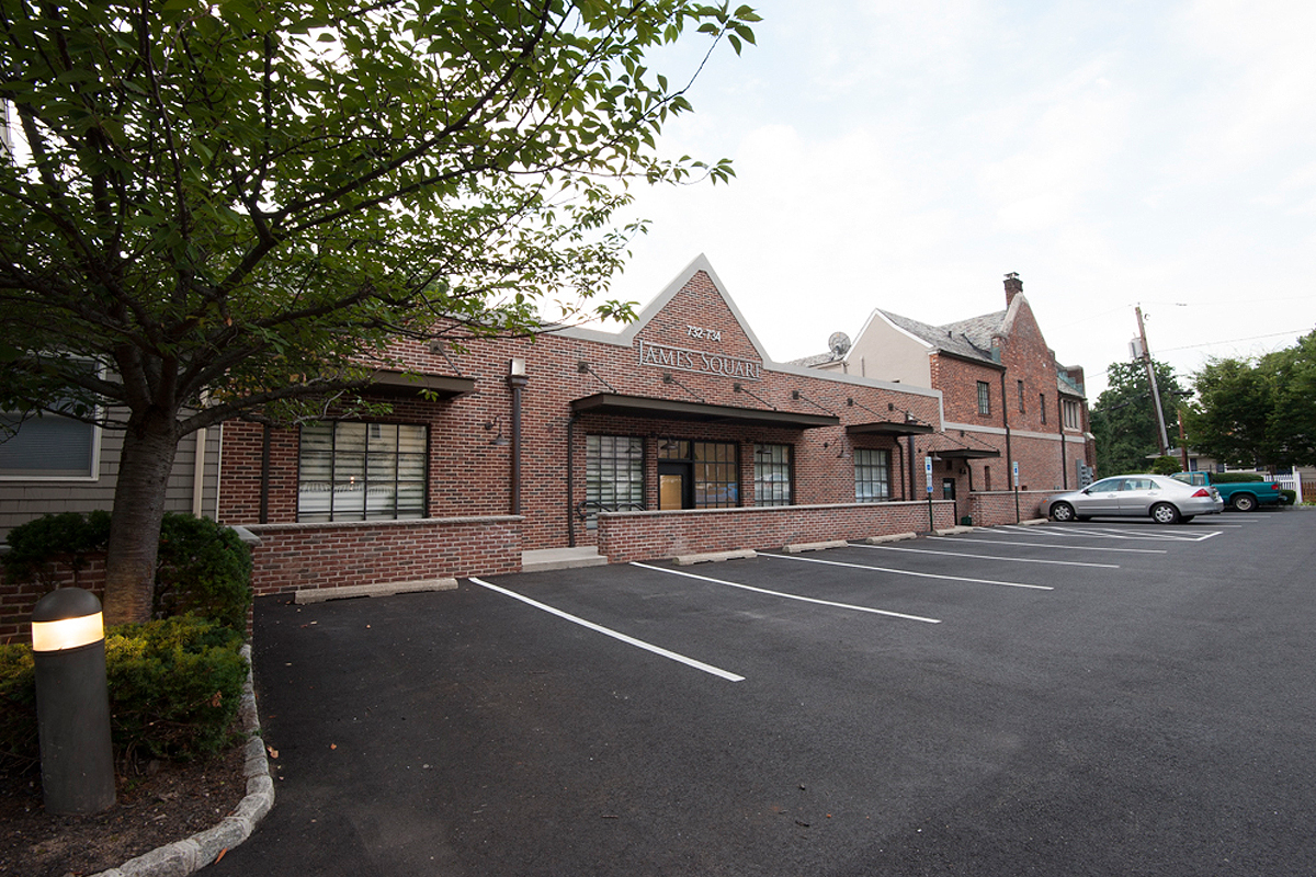 James Square Bravitas