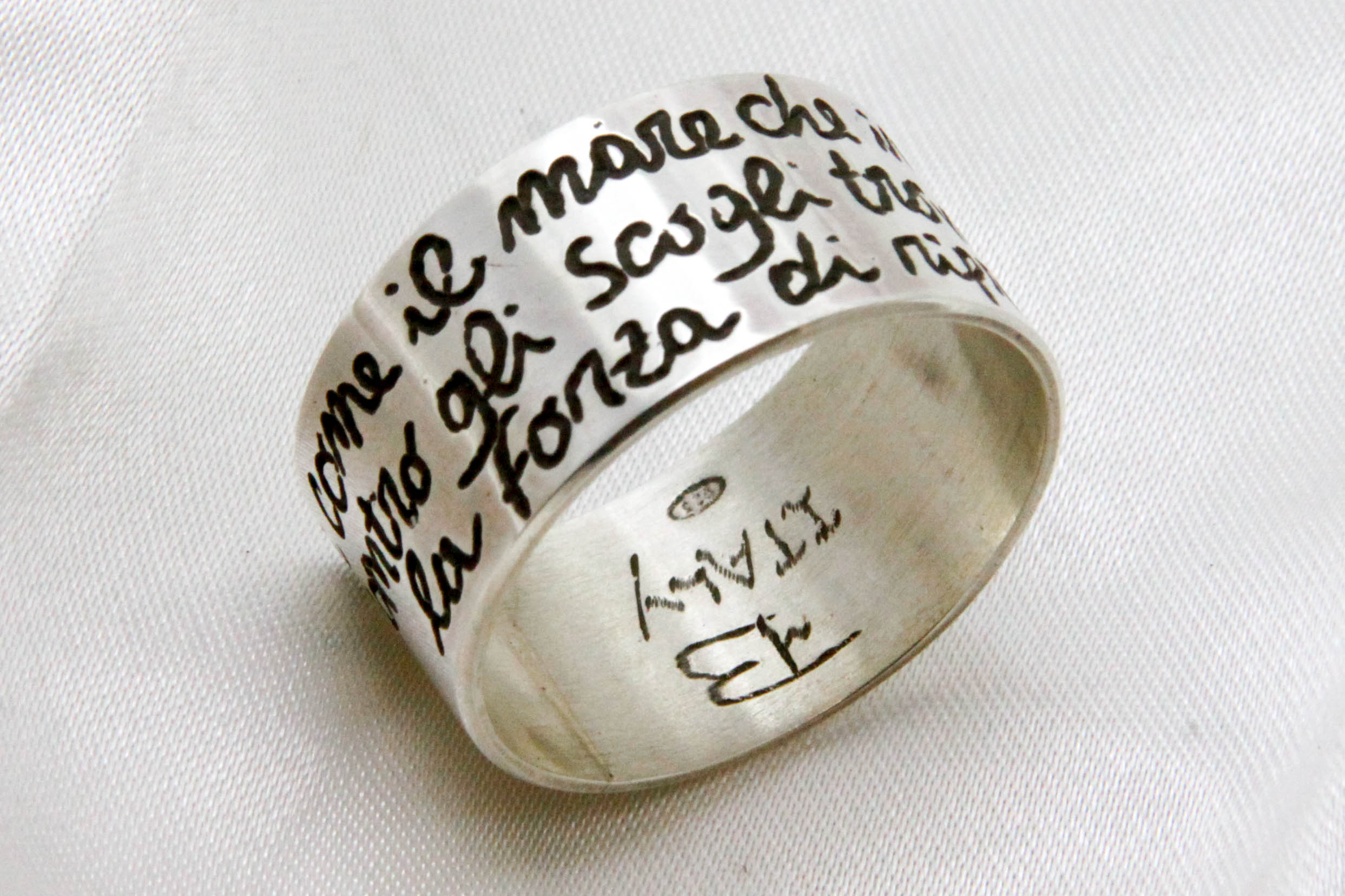 Frasi Da Incidere Su Anello Frasi Sugli Occhi