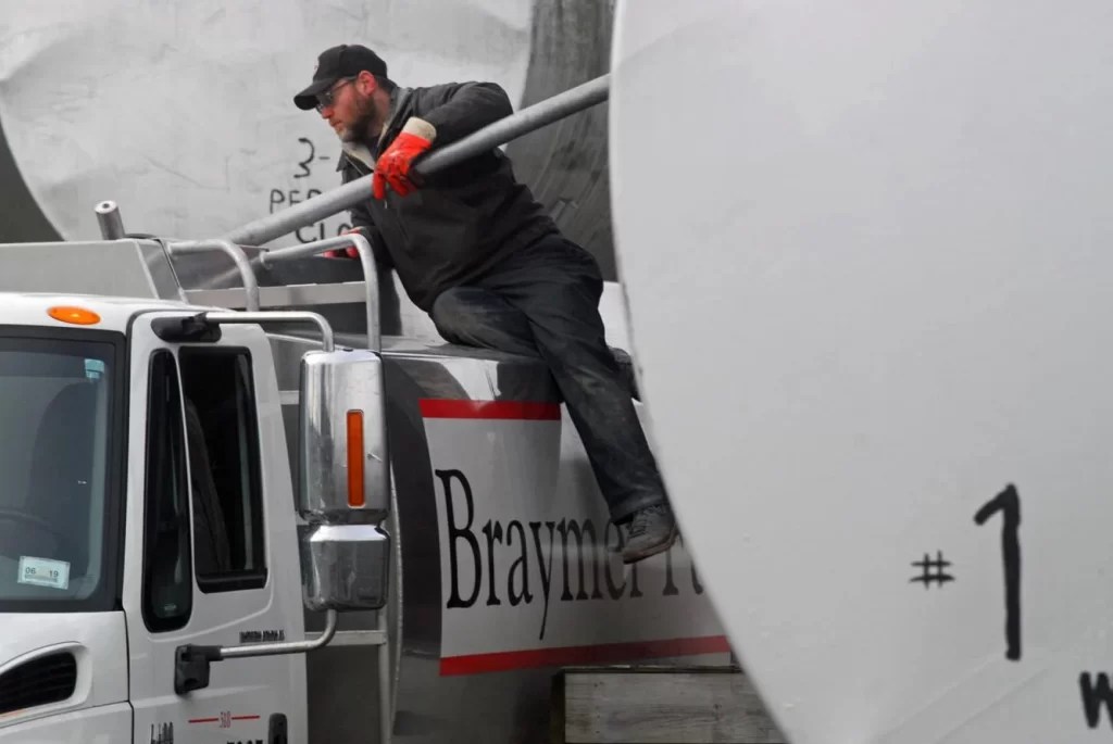 Braymer Fuels, LOCAL FULL SERVICE PROFESSIONAL