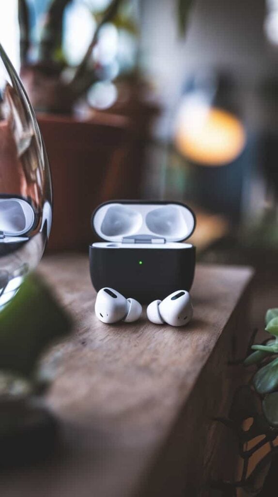 17 Stocking Stuffers For Men (Hubbies, Boyfriends, Dads, and Brothers)