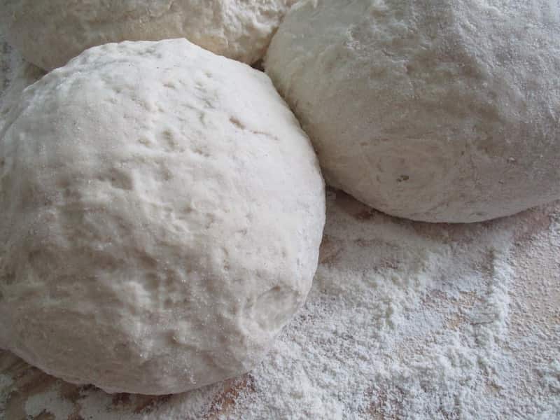 🥖 How Long Should You Let Pizza Dough Rise?