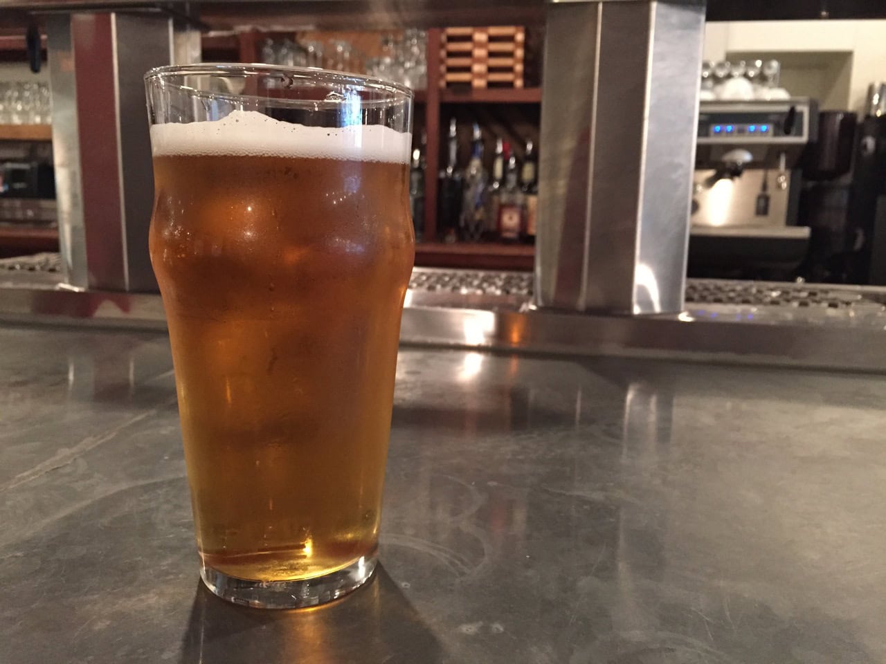 Quick Pint Wolf's Ridge Brewing's Daybreak coffee cream ale