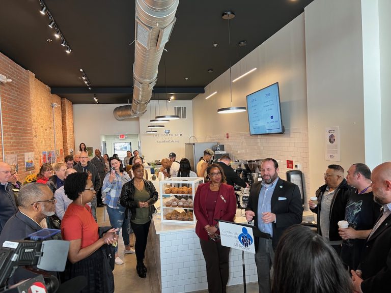 South End Cafe Opens on Parsons Avenue Breakfast With Nick