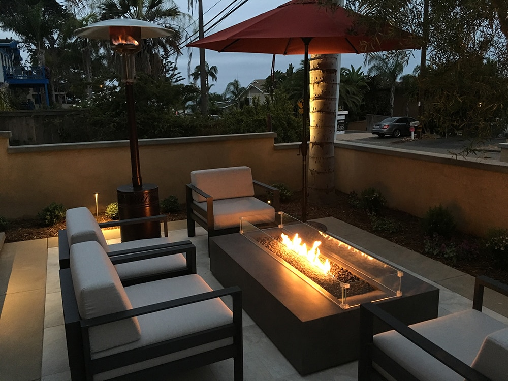 Fire Pits & Fireplaces