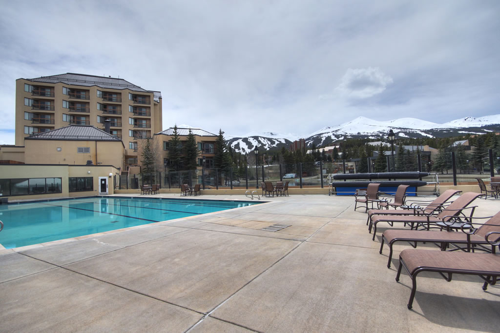 Pool2 Breckenridge Lodging