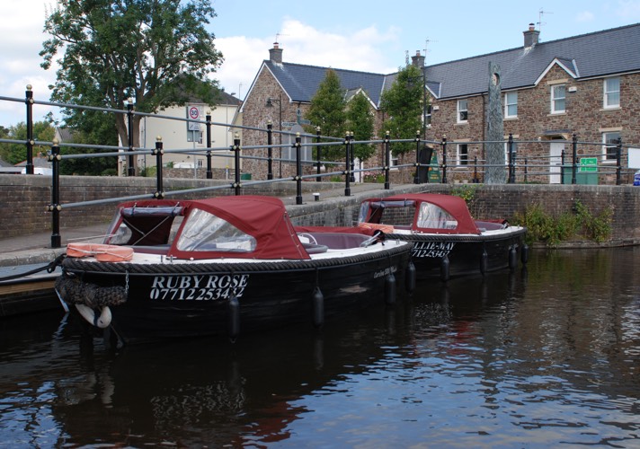 Dragonfly Day Boats Self Drive Days Boats for Brecon and