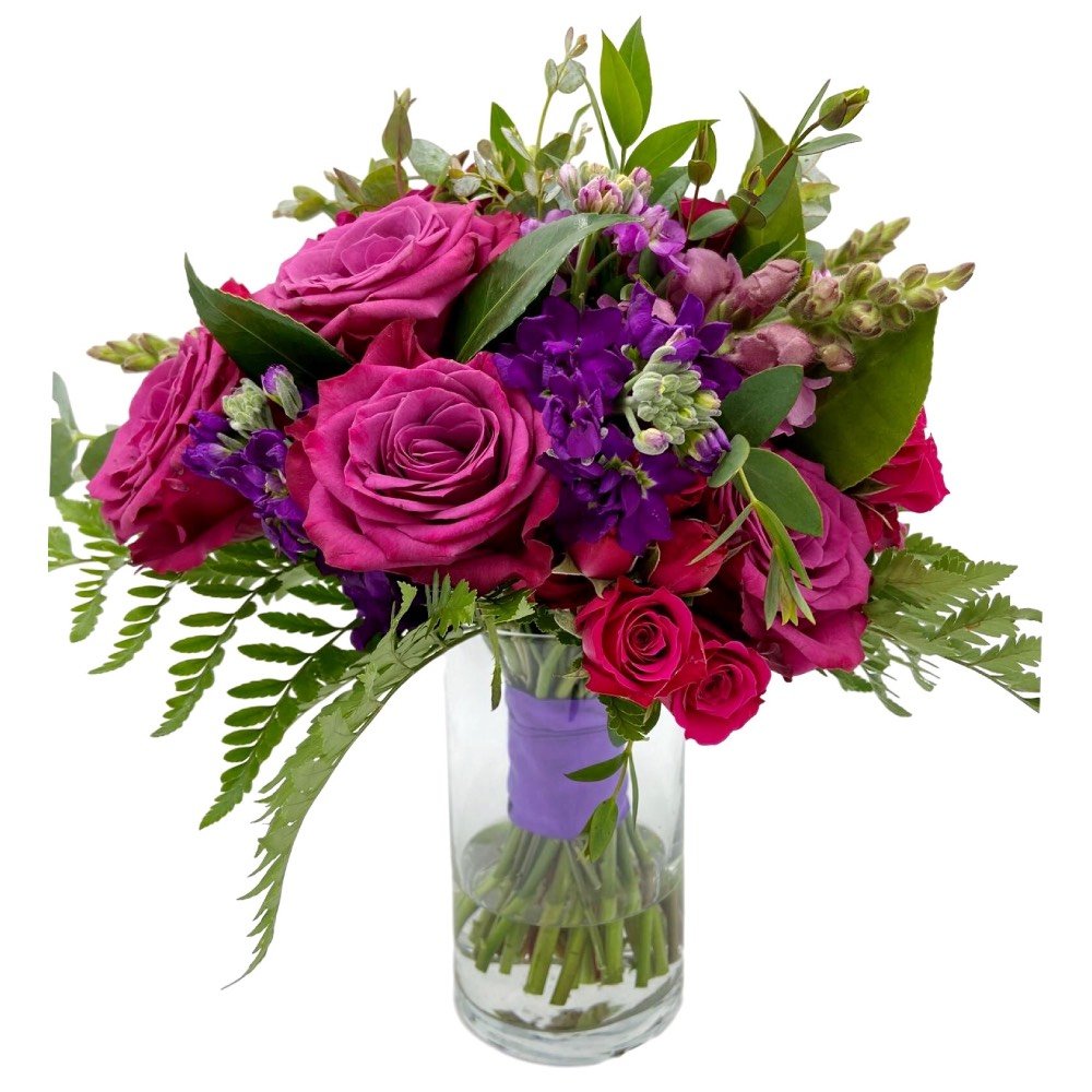 BerryFilled Bridal Bouquet Breezy Day Weddings Coordination