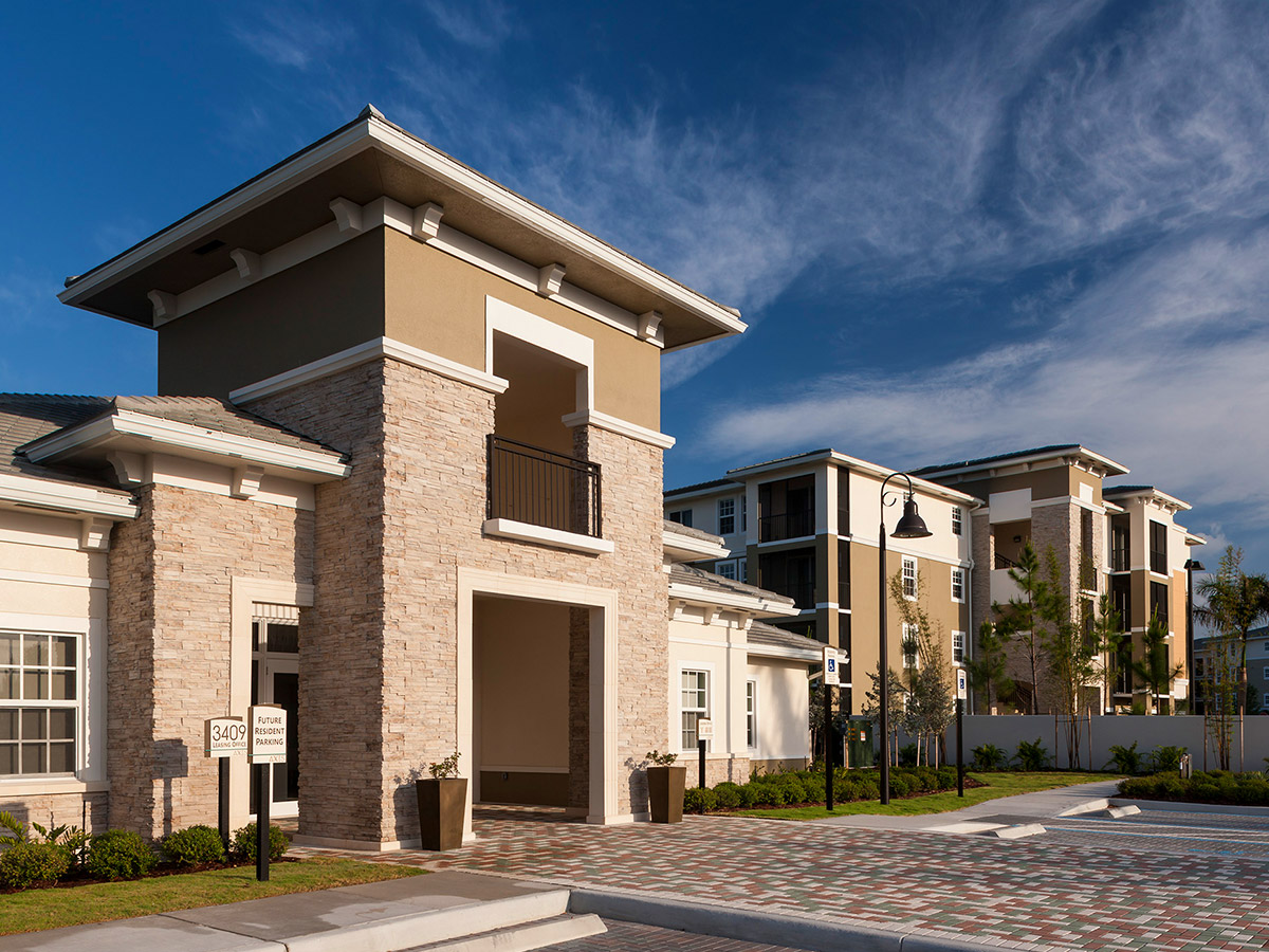 AXIS Wellington Brefrank