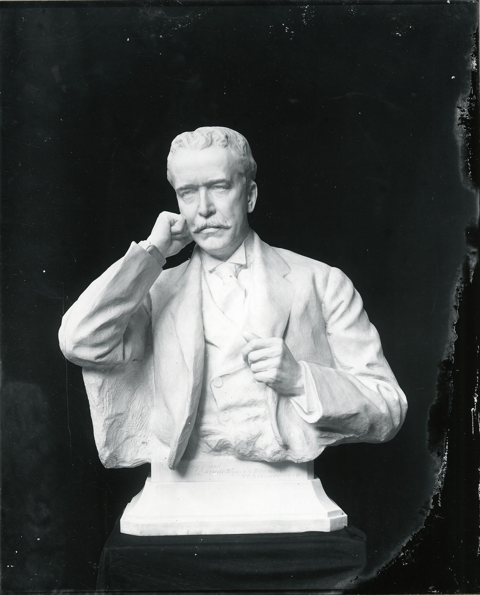 Dr. I.W. Drummond bust Brenner 150