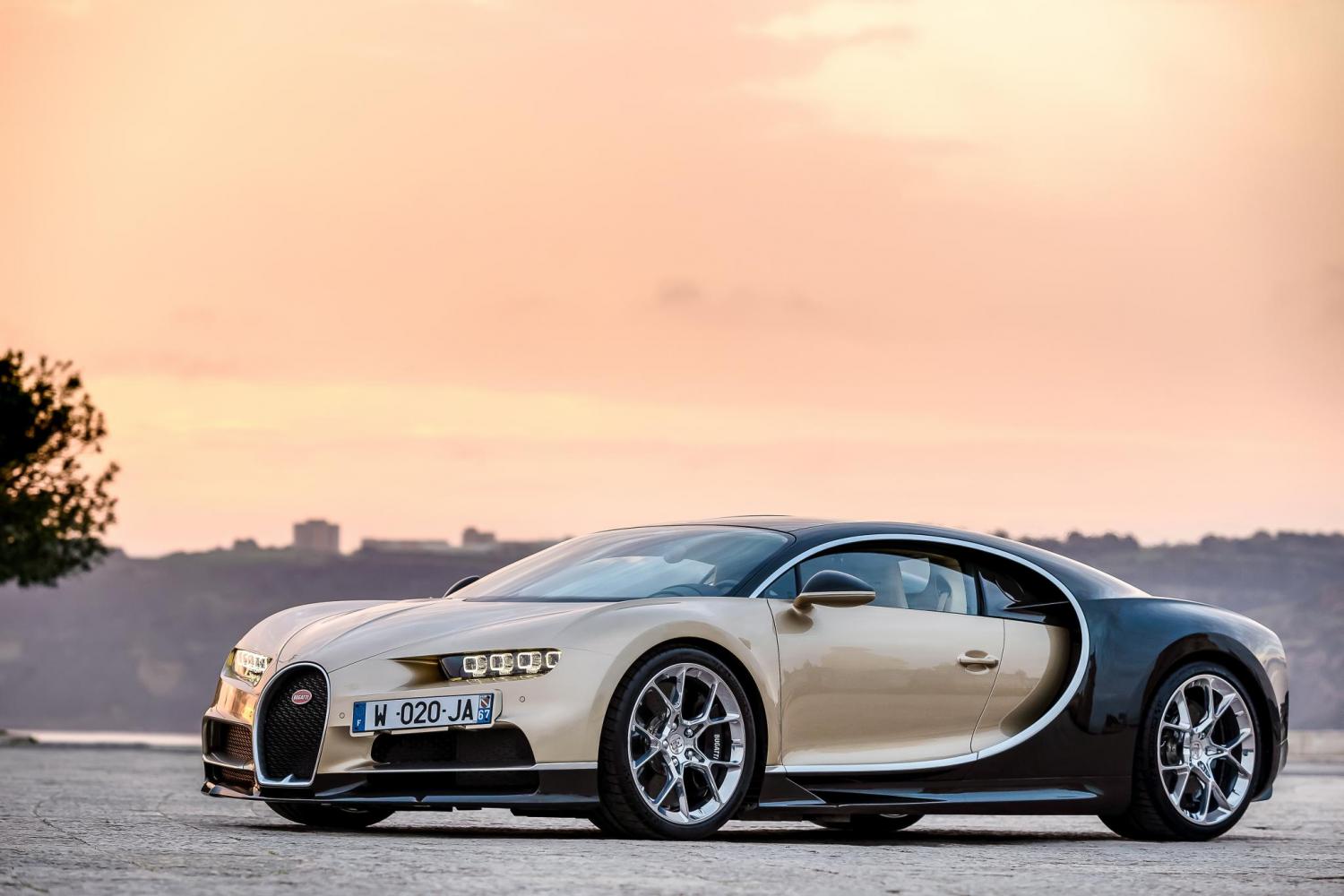 Can Justin Bieber Resist Buying (and Wrecking) the 2.9 Million Bugatti