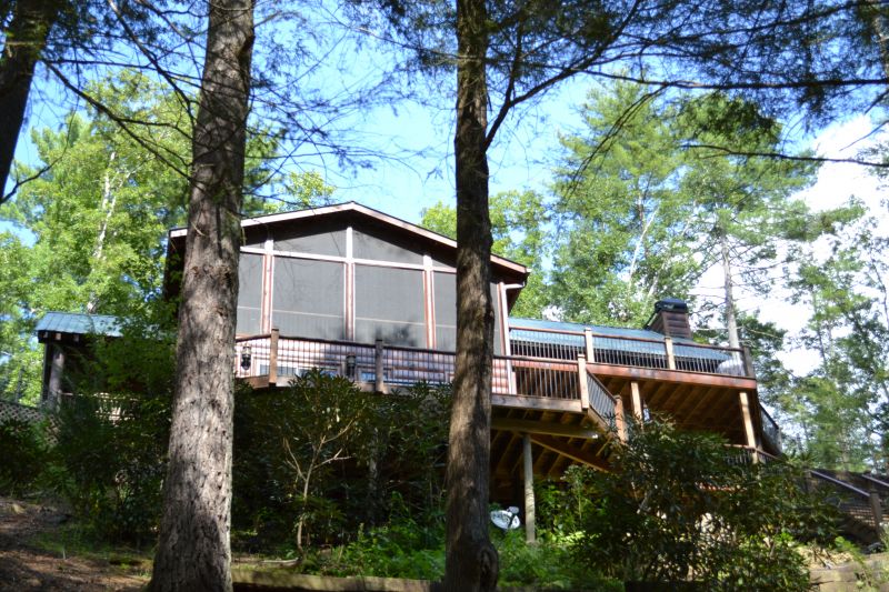 Creektopia on Fightingtown Creek Cabin Rentals