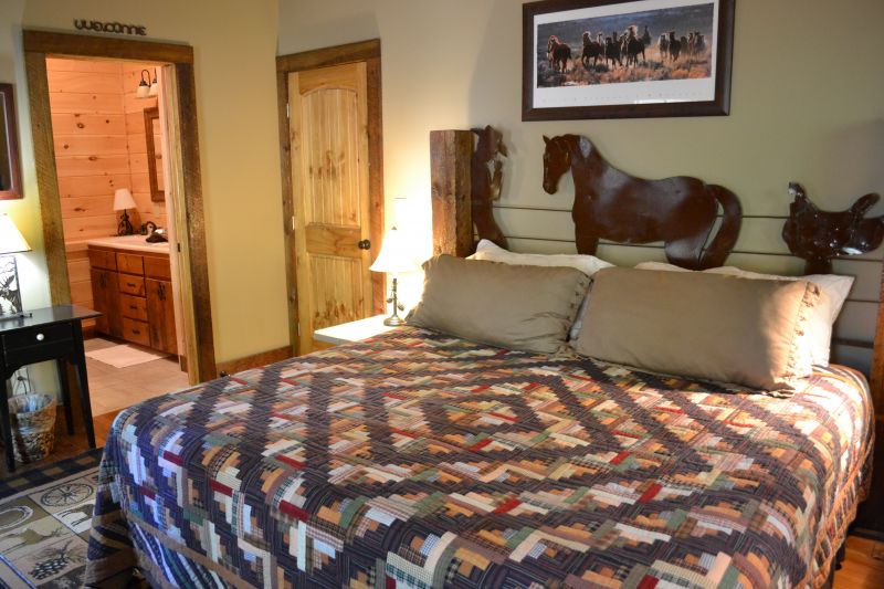 Creektopia on Fightingtown Creek Cabin Rentals