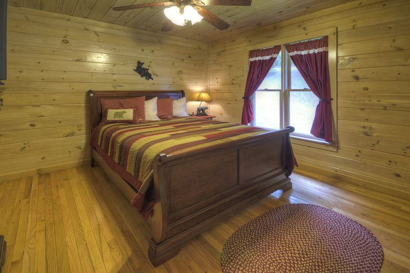 Sugar Creek Retreat Cabin Rentals