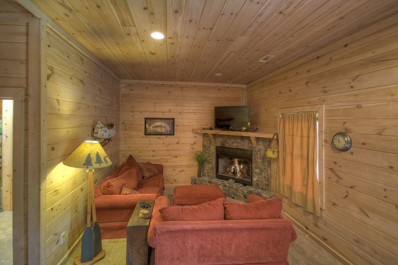 Sugar Creek Retreat Cabin Rentals