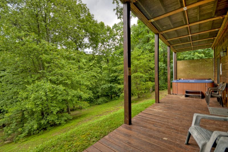 Sugar Creek Retreat Cabin Rentals