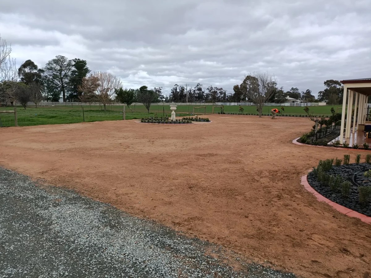 Broken River Grading Laser grading of small areas. Sheds, lawns