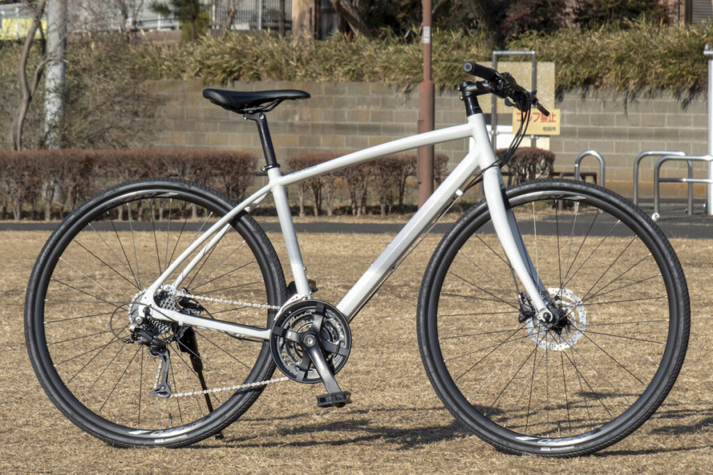 クロスバイクでの自転車通勤に必要なものはコレだ BRICHAN